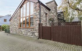 Ddol Helyg Barn